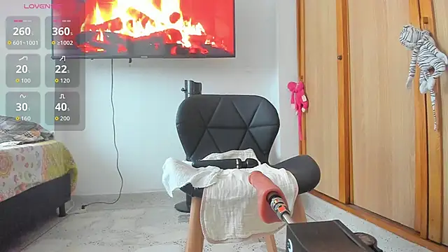 lily evil online show from February 2026 07:03:01 PM