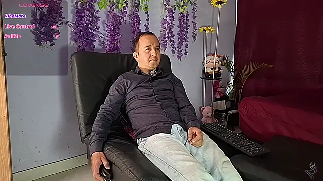 Snapshot of yazfore2 chatting on June 2026 12:46:02 PM yazfore2 online show from June 2026 12:46:02 PM