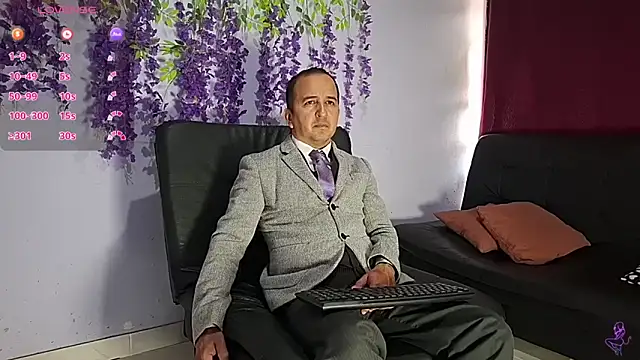 Snapshot of yazfore2 chatting on June 2026 01:54:01 PM yazfore2 online show from June 2026 01:54:01 PM