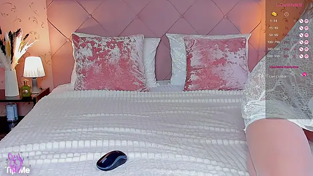 Snapshot of juliana_browns chatting on November 2025 03:10:01 AM juliana browns online show from November 2025 03:10:01 AM