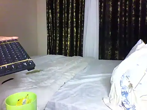 Candii wet  online show from October 2025 12:10:02 AM