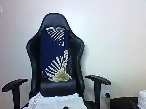 Candii wet  online show from December 2025 01:13:02 PM