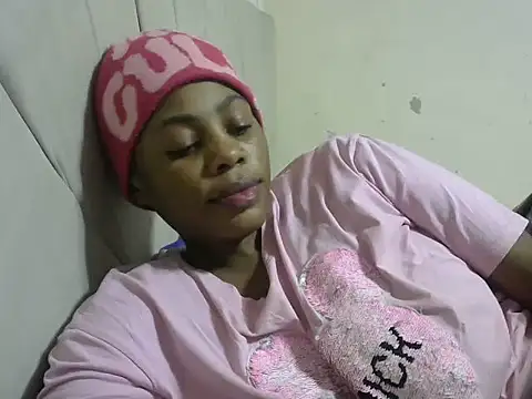 Snapshot of sweetgirlDora chatting on September 2025 09:32:02 PM sweetgirlDora online show from September 2025 09:32:02 PM