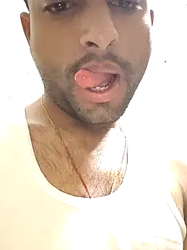 PRIYANHUxh online show from April 2026 03:46:02 AM