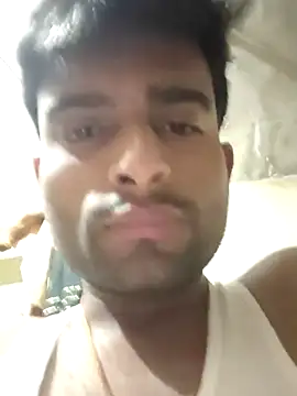 PRIYANHUxh online show from April 2026 07:09:01 PM