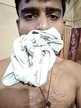 PRIYANHUxh online show from April 2026 07:04:01 AM