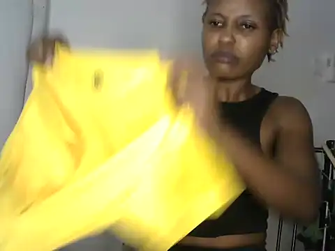 Snapshot of Candykitten chatting on March 2025 06:11:01 PM Candykitten online show from March 2025 06:11:01 PM