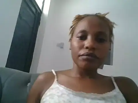 Snapshot of Candykitten chatting on March 2025 11:18:02 AM Candykitten online show from March 2025 11:18:02 AM