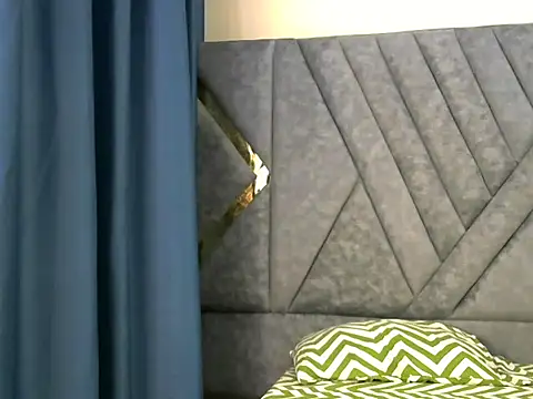 vannessa online show from October 2025 05:57:02 PM