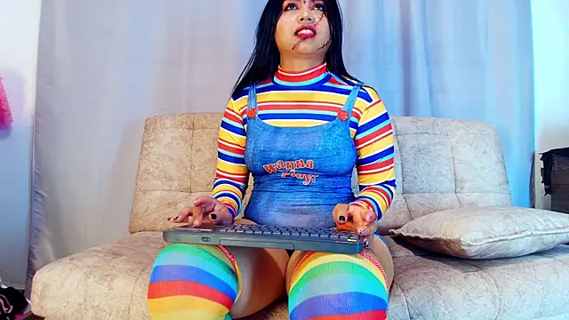 jade brunnette online show from October 2025 09:00:01 PM