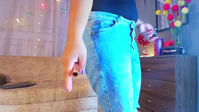 jade brunnette online show from February 2026 08:04:01 PM