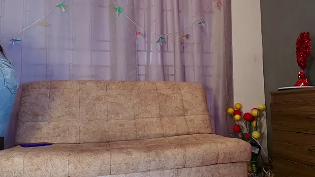 jade brunnette online show from February 2026 08:11:02 PM