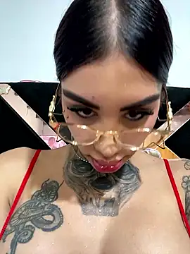 Zaratattoox online show from January 2026 09:38:02 AM