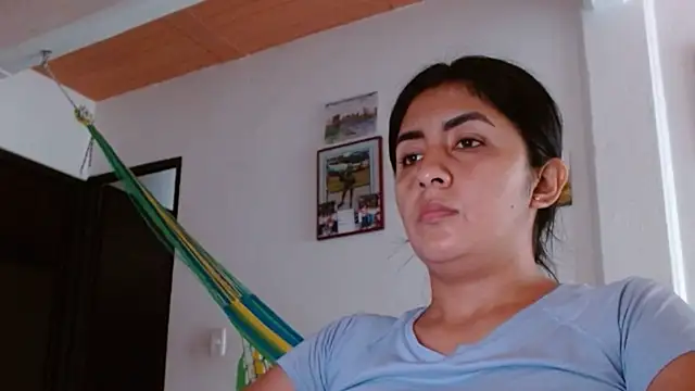 Snapshot of danna_peterson1 chatting on February 2025 08:40:01 PM danna peterson1 online show from February 2025 08:40:01 PM