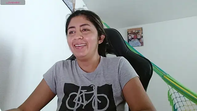 danna peterson1 online show from March 2026 08:12:01 PM