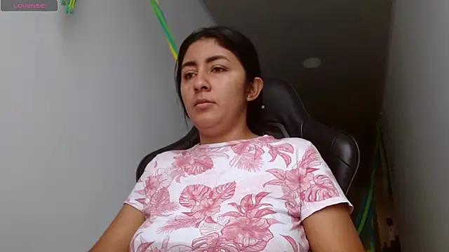 danna peterson1 online show from October 2025 12:25:02 PM