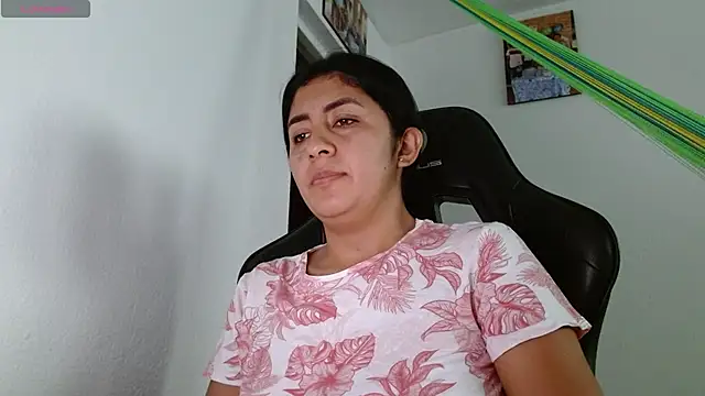 danna peterson1 online show from March 2026 09:33:02 PM