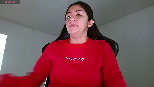 danna peterson1 online show from May 2026 06:50:01 PM