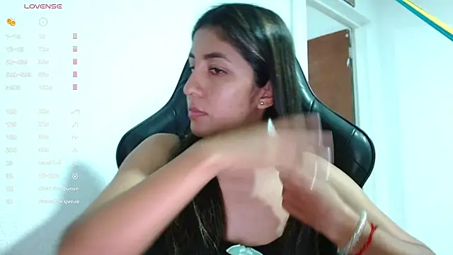 danna peterson1 online show from April 2026 12:04:01 AM