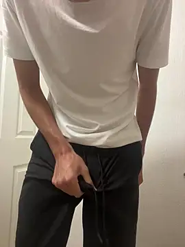 MephiticBermudas online show from September 2025 03:56:01 AM