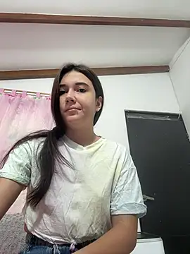 mia cooper 24 online show from February 2025 01:33:01 PM