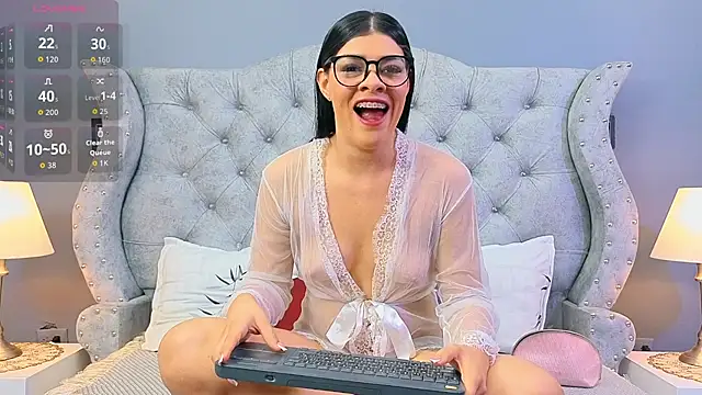 Snapshot of Maguy_Mistress chatting on October 2025 12:06:02 PM Maguy Mistress online show from October 2025 12:06:02 PM