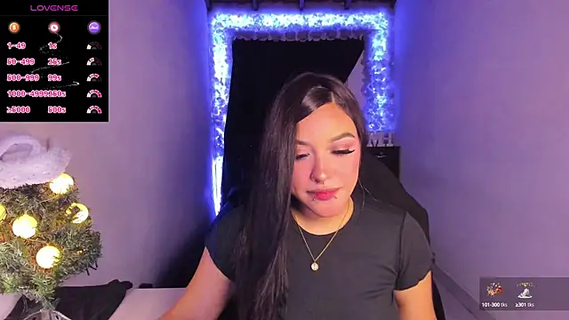 Snapshot of Mariana_Hasper_ chatting on January 2025 12:20:01 AM Mariana Hasper  online show from January 2025 12:20:01 AM