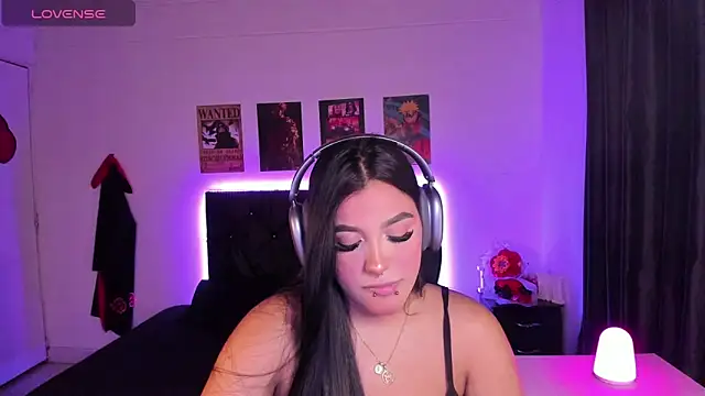 Mariana Hasper  online show from November 2025 07:02:01 AM