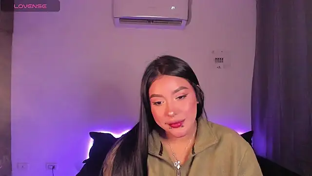 Mariana Hasper  online show from June 2026 07:25:02 AM