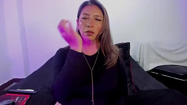 MichelleManson online show from September 2025 09:37:01 AM