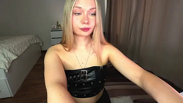 diaanona online show from June 2026 03:23:02 PM