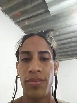 AlexaWarner online show from November 2025 04:10:02 PM