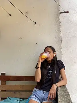 AlexaWarner online show from February 2026 06:07:01 PM