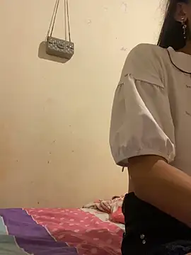 AlexaWarner online show from February 2026 04:09:02 PM