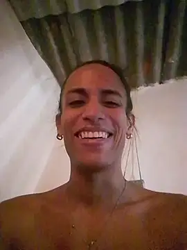 AlexaWarner online show from November 2025 04:07:02 PM