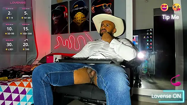 Snapshot of Hardboy_latin chatting on October 2025 03:28:01 AM Hardboy latin online show from October 2025 03:28:01 AM