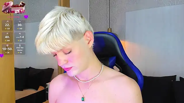 VladHellsing4 online show from March 2026 02:18:02 PM