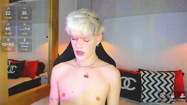 VladHellsing4 online show from February 2026 03:43:01 PM