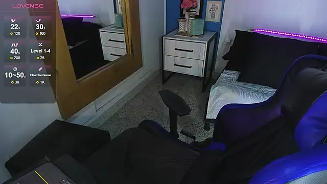 VladHellsing4 online show from September 2025 02:34:01 PM
