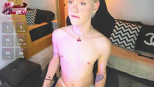 VladHellsing4 online show from January 2026 03:38:01 PM