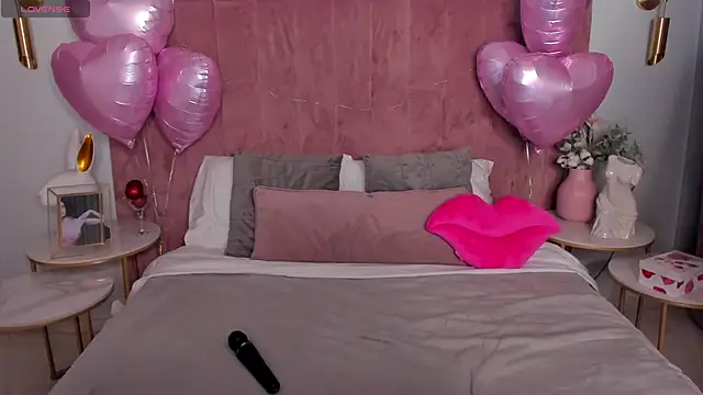 MilaVoxx online show from February 2026 05:41:01 AM