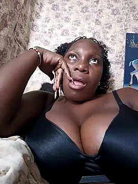 Snapshot of Golden_diver chatting on November 2025 08:18:02 AM Golden diver online show from November 2025 08:18:02 AM