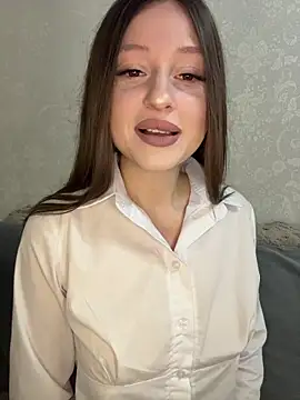 Snapshot of Kimsweet7 chatting on December 2025 06:30:01 PM Kimsweet7 online show from December 2025 06:30:01 PM