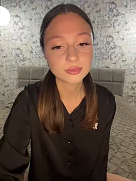 Kimsweet7 online show from November 2025 06:02:02 PM