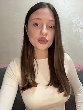 Snapshot of Kimsweet7 chatting on December 2025 06:45:02 PM Kimsweet7 online show from December 2025 06:45:02 PM