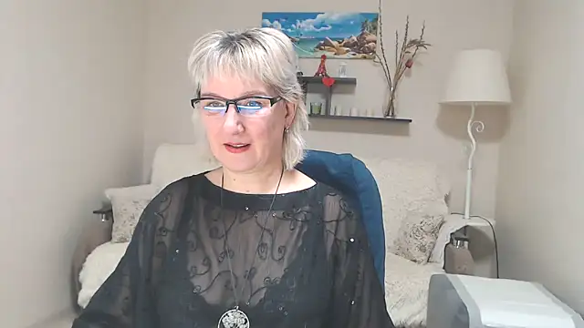 FleurMays online show from February 2025 12:22:02 PM