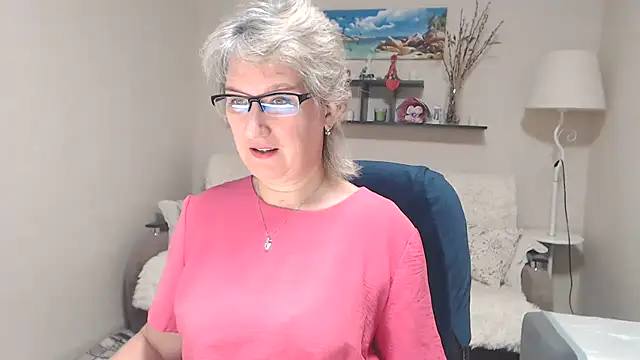 Snapshot of FleurMays chatting on November 2025 05:19:02 AM FleurMays online show from November 2025 05:19:02 AM