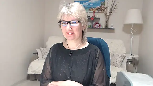 FleurMays online show from February 2026 04:01:01 AM