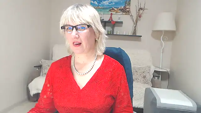 FleurMays online show from March 2025 01:06:01 PM
