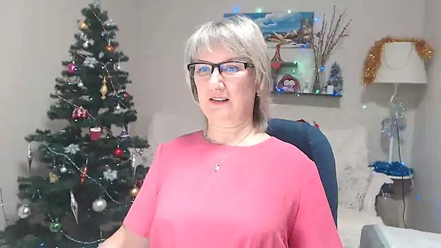 Snapshot of FleurMays chatting on December 2025 05:55:02 AM FleurMays online show from December 2025 05:55:02 AM